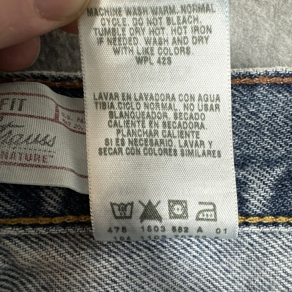 Levis Strauss Vintage Relaxed Fit Men's Jorts 38x9 Medium Wash Blue Denim